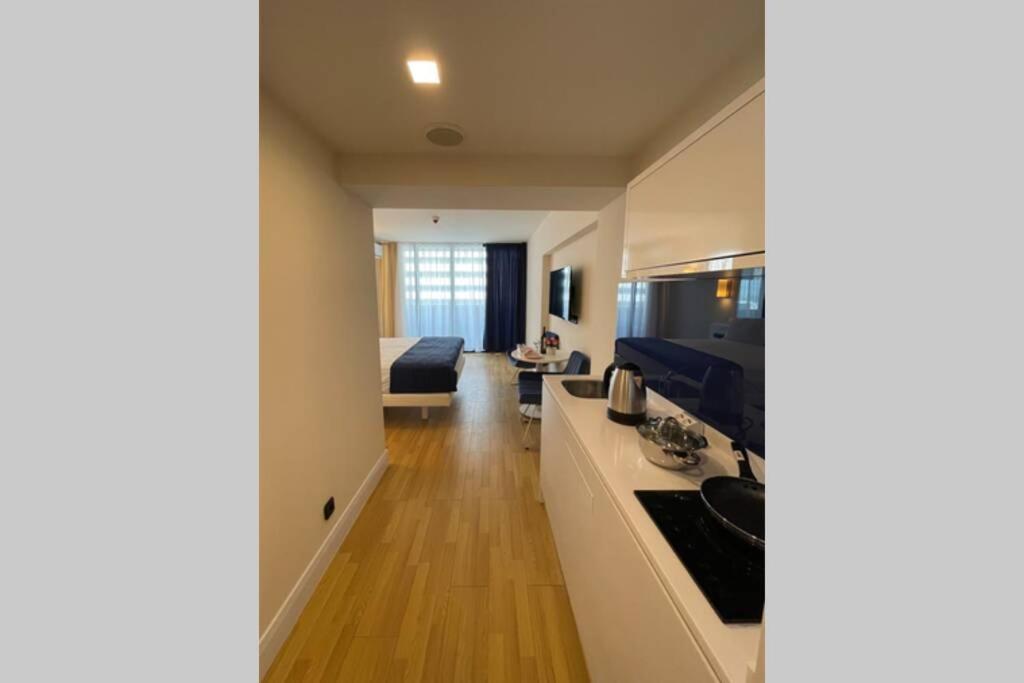 1-Bedroom Studio Apartment In Orbi City - Side Seaview Batumi Esterno foto